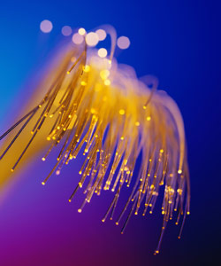 Λέιζερ και οπτικές ίνες